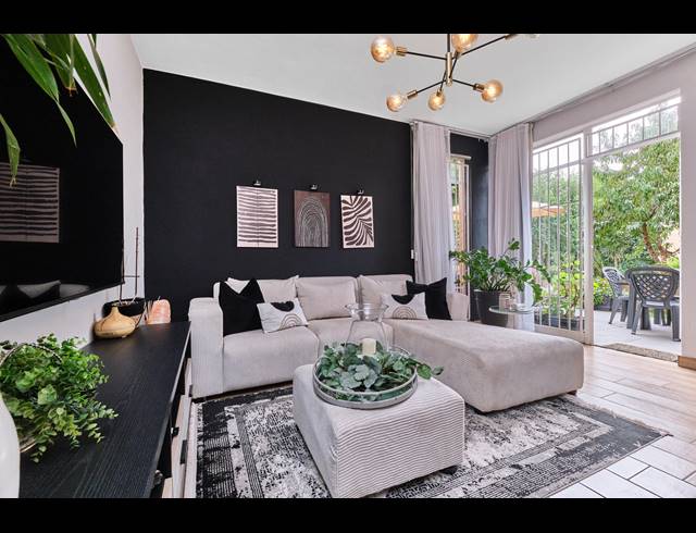 3 BEDROOM APARTMENT RENTED IN SANDOWN
